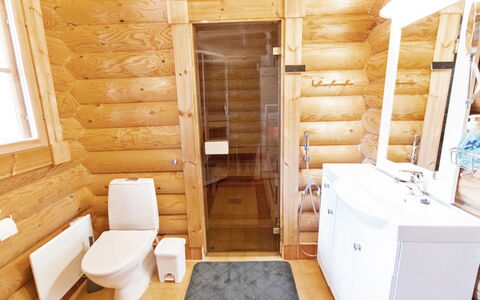Lompakko: Cama, Mueble, Habitación, Diseño De Interiores, Lecho, Sábana, Piso, Madera, Suelo, Habitación