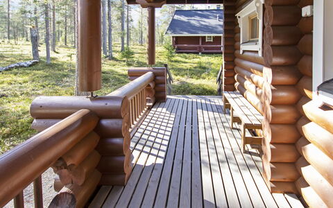 Lompakko: Cama, Mueble, Habitación, Diseño De Interiores, Lecho, Sábana, Piso, Madera, Suelo, Habitación