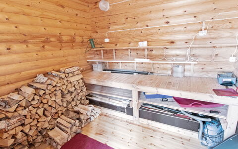 Lompakko: Cama, Mueble, Habitación, Diseño De Interiores, Lecho, Sábana, Piso, Madera, Suelo, Habitación