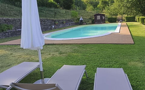 La Casa nel Borgo: Azul, Piscina, Material Compuesto, Recurso, Sombra, Eco Hotel, Fuente De Agua, Hacienda, Paisajismo, Thermae