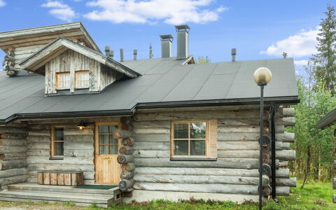 Lauri 2: Madera, Vía Muerta, Cabaña, Casa, Casa, Tablón, Edificios Del Jardín, Cuarto De Troncos, Madera Dura, Porche