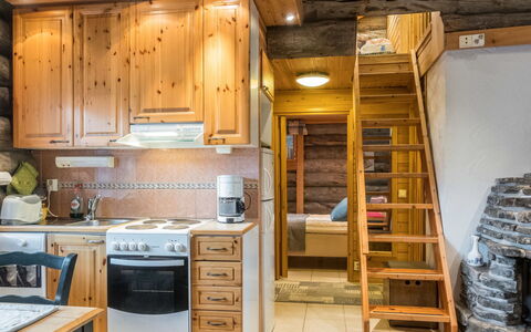 Lauri 2: Madera, Vía Muerta, Cabaña, Casa, Casa, Tablón, Edificios Del Jardín, Cuarto De Troncos, Madera Dura, Porche