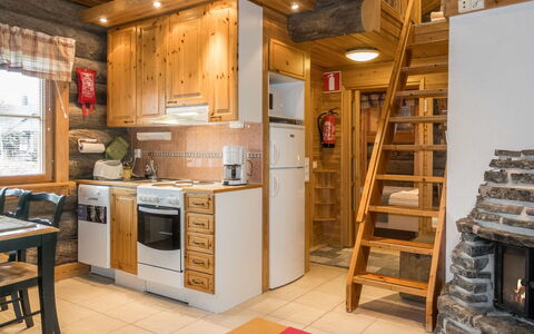 Lauri 2: Madera, Vía Muerta, Cabaña, Casa, Casa, Tablón, Edificios Del Jardín, Cuarto De Troncos, Madera Dura, Porche