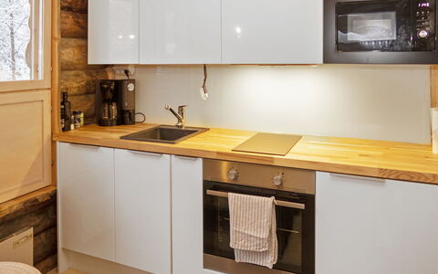 Salmikangas F2: Piso, Aparato De Cocina, Mostrador, Cocina, Madera, Diseño De Interiores, Gabinetes, Mueble, Suelo, Electrodoméstico