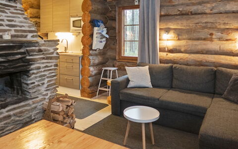 Hakojärven Kelomajat 2: Madera, Piso, Diseño De Interiores, Techo, Suelo, Mueble, Habitación, Manchas De Madera, Madera Dura, Cuarto De Troncos