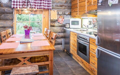 Rukanhippu: Madera, Cabaña, Casa, Cocina, Cuarto De Troncos, Mueble, Techo, Manchas De Madera, Cocina Y Comedor Mesa, Madera Dura