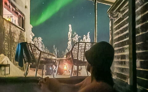 Levi Secret Igloo Ruska 8D: Noche, Invierno, Restaurante, Noche