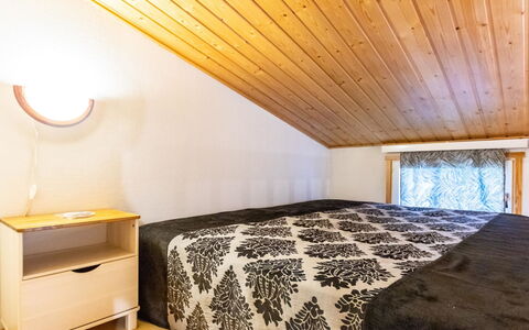 Oivanpyhä C 10: Balcón, Departamento, Sombra, Vaso, Condominio, Pretil, Porche, La Luz Del Día, Cubierta, Mueble Para Exteriores