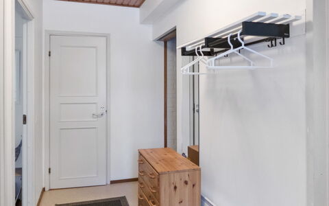 Lomakatti 10B: Madera, Cabaña, Casa, Cuarto De Troncos, Maderas, Vía Muerta, Madera Dura, Material Natural, Edificios Del Jardín, \Choza