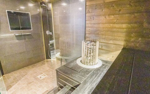 Holy Peak: Cabaña, Casa, Casa, Edificios Del Jardín, Vía Muerta, Cuarto De Troncos, Casa De Campo, Inmuebles, Cobertizo, Yarda