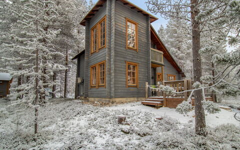 Pyhä-Kohu: Cabaña, Casa, Casa, Edificios Del Jardín, Vía Muerta, Cuarto De Troncos, Casa De Campo, Inmuebles, Cobertizo, Yarda