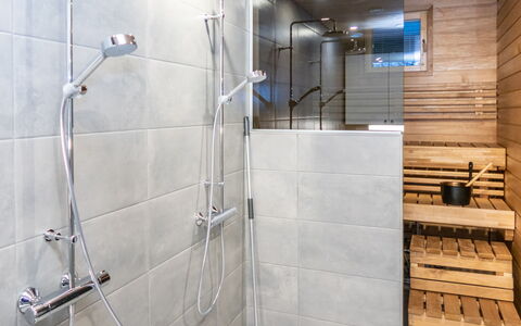 Saukonpesä B: Piso, Arreglo De Tubería, Diseño De Interiores, Suelo, Baño, Alcachofa De La Ducha, Ducha, Loseta, Plomería, Barra De La Ducha