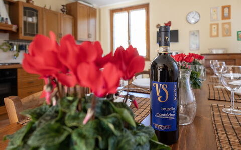 Villino Setteponti: Botella, Drinkware, Botella De Vidrio, Vino, Botella De Vino, Barware, Vino Tinto