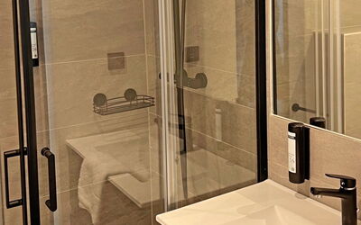 Alojamiento:&nbsp;Suite Bis zu 4 P. & Wellnessbereich 900.9