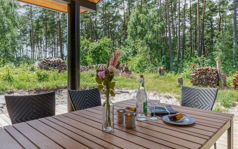 Anarosa - 200M from the Sea: Madera, Mueble, Silla, Mueble Para Exteriores, Eco Hotel, Edificios Del Jardín, Mesa Al Aire Libre, Madera Dura, Jardín, Sombra