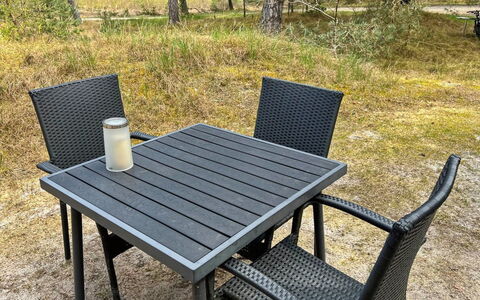 Kjeld - 900M from the Sea: Piscina, Mueble Para Exteriores, Mueble, Recurso, Losa, Eco Hotel, Sombra, Silla, Ocio, Inmuebles