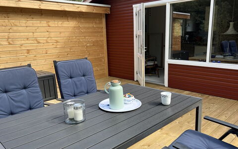 Kjeld - 900M from the Sea: Piscina, Mueble Para Exteriores, Mueble, Recurso, Losa, Eco Hotel, Sombra, Silla, Ocio, Inmuebles