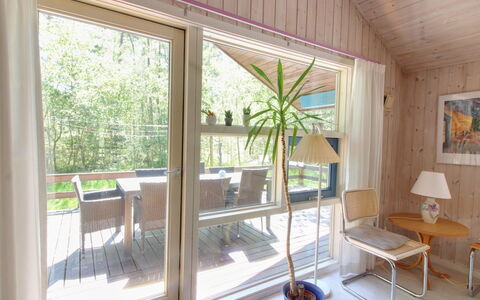 Almira - 1.2Km from the Sea: Madera, Mueble, Departamento, Habitación, Techo, Manchas De Madera, Silla, Madera Dura, Barniz, Maderas