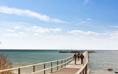 Nikolce - 250M from the Sea: Piscina, Mueble Para Exteriores, Mueble, Recurso, Losa, Eco Hotel, Sombra, Silla, Ocio, Inmuebles