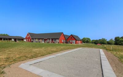 Lutz - 6Km from the Sea