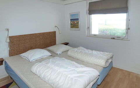 Thorke - 5Km from the Sea: Techo, Casa, Puerta, Cabaña, Sombra, Vía Muerta, Yarda, Inmuebles, Patio Interior
