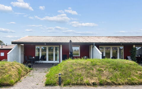Erica - 6Km from the Sea: Cabaña, Patio Interior, Yarda, Edificios Del Jardín, Cobertizo, Vía Muerta, Mueble Para Exteriores, Cuarto De Troncos, Estructura Al Aire Libre, Choza