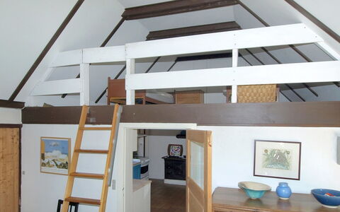 Viggo - 300M from the Sea: Madera, Casa, Cabaña, Casa, Techo, Área Rural, Vía Muerta, Cuarto De Troncos, Edificios Del Jardín, Madera Dura