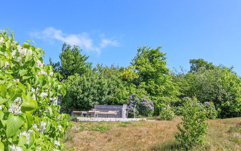 Benna - 120M from the Sea: Azul, Árbol, Verde, Hoja, Naturaleza, Vegetación, Arbusto, Planta De La Comunidad, El Terreno Del Lote, Área Rural