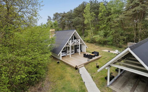 Lillesol - 400M from the Sea: Madera, Techo, Arquitectura, Casa, Casa, Cabaña, Vía Muerta, Madera Dura, Pendiente, Inmuebles
