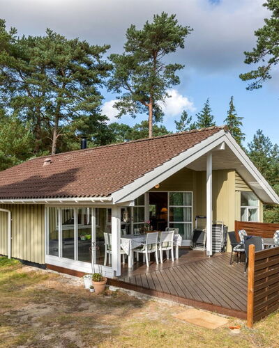 Bea - 300M from the Sea