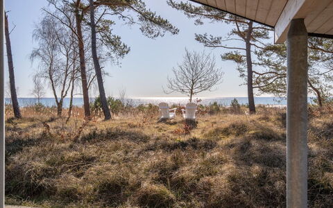 Unto - 25M from the Sea: Madera, Casa, Cabaña, Casa, Techo, Área Rural, Vía Muerta, Cuarto De Troncos, Edificios Del Jardín, Madera Dura