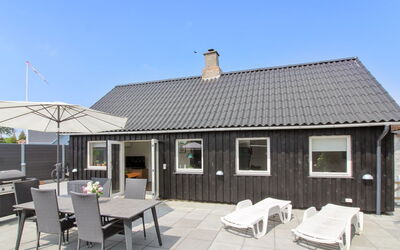 Brawith - 250M from the Sea