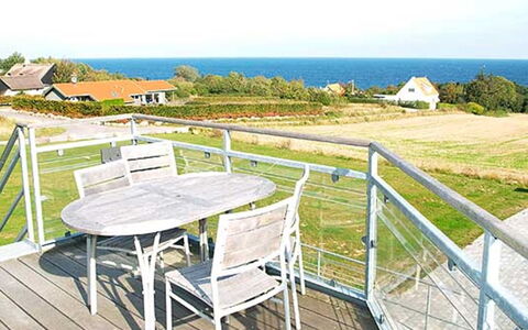 Hertha - 500M from the Sea: Madera, Casa, Cabaña, Casa, Techo, Área Rural, Vía Muerta, Cuarto De Troncos, Edificios Del Jardín, Madera Dura