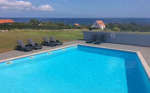 Tinne - 400M from the Sea: Azul, Piscina, Recurso, Ocio, Mueble Para Exteriores, Hotel, Ciudad De Vacaciones, Thermae, Eco Hotel, Sunlounger