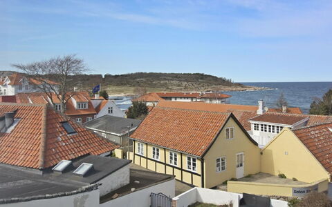 Alea - 200M from the Sea: Techo, Casa, El Terreno Del Lote, Casa, Cabaña, Inmuebles, Edificios Del Jardín, Sombra, Cuarto De Troncos, Paisajismo
