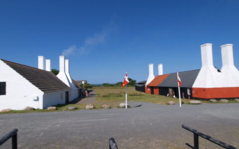 Frigg - 10M from the Sea: Madera, Casa, Cabaña, Casa, Techo, Área Rural, Vía Muerta, Cuarto De Troncos, Edificios Del Jardín, Madera Dura