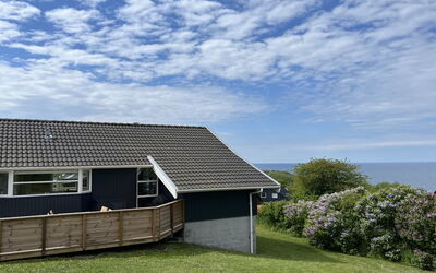 Paaske - 350M from the Sea