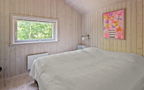 Nikoletta - 250M from the Sea: Madera, Casa, Techo, Habitación, Tablón, Madera Dura, Suelos De Madera, Lecho, Manchas De Madera, Cama