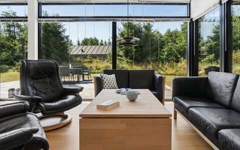 Gonne - 350M from the Sea: Mueble, Diseño De Interiores, Piso, Suelo, Madera, Sala, Mesa, Sofá, Techo, Encendiendo