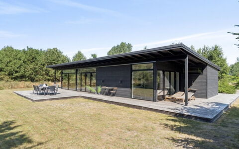 Gonne - 350M from the Sea: Madera, Casa, Cabaña, Casa, Techo, Área Rural, Vía Muerta, Cuarto De Troncos, Edificios Del Jardín, Madera Dura