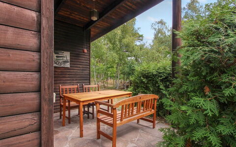 Farina - 150M from the Sea: Madera, Casa, Cabaña, Casa, Techo, Área Rural, Vía Muerta, Cuarto De Troncos, Edificios Del Jardín, Madera Dura