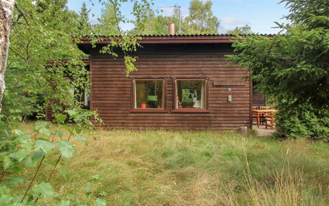 Farina - 150M from the Sea: Madera, Casa, Cabaña, Casa, Techo, Área Rural, Vía Muerta, Cuarto De Troncos, Edificios Del Jardín, Madera Dura