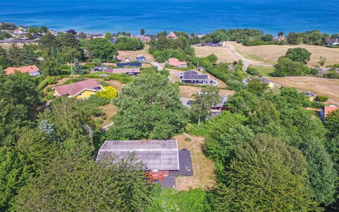 Esben - 350M from the Sea: Madera, Casa, Cabaña, Casa, Techo, Área Rural, Vía Muerta, Cuarto De Troncos, Edificios Del Jardín, Madera Dura