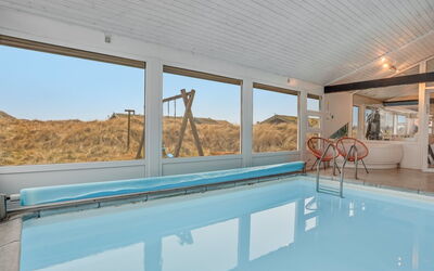 Falka - 800M from the Sea