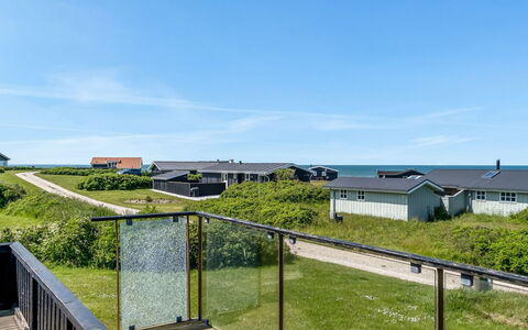 Gynther - 150M from the Sea: Techo, El Terreno Del Lote, Cabaña, Casa, Área Rural, Cobertizo, Vía Muerta, Edificios Del Jardín, Cuarto De Troncos, \Choza
