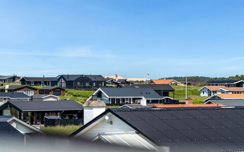 Gynther - 150M from the Sea: Techo, El Terreno Del Lote, Cabaña, Casa, Área Rural, Cobertizo, Vía Muerta, Edificios Del Jardín, Cuarto De Troncos, \Choza