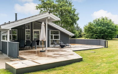 Dimo - 700M from the Sea