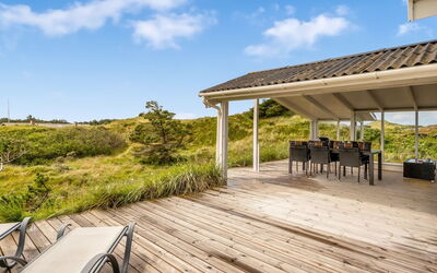 Stina - 250M from the Sea