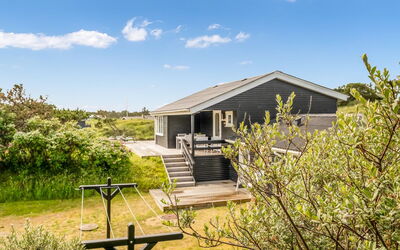 Stina - 250M from the Sea