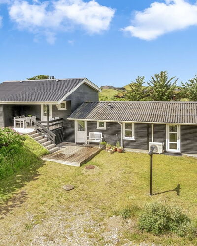 Stina - 250M from the Sea